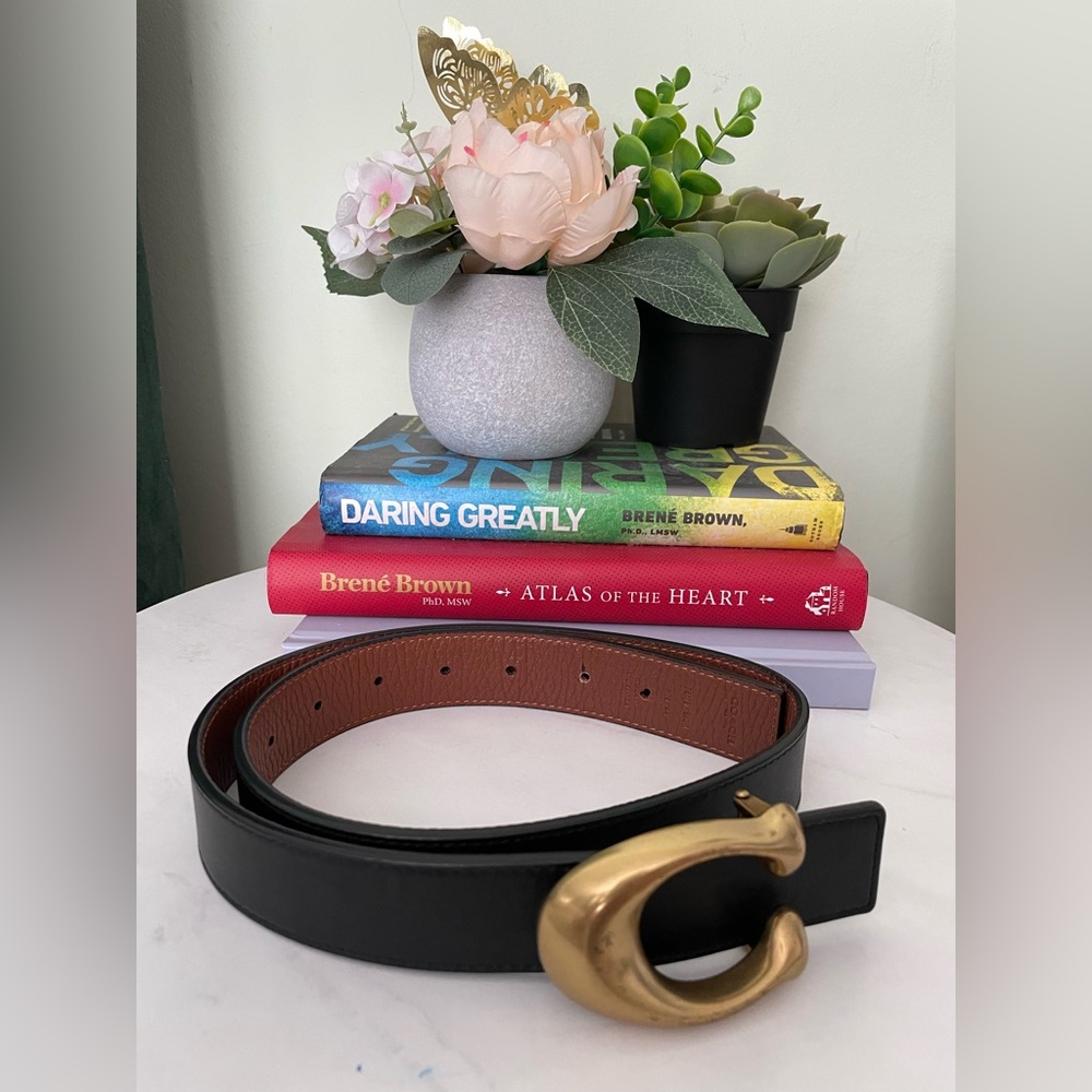 COACH Elegant Reversible Black/Brown Leather Belt with Gold Buckle